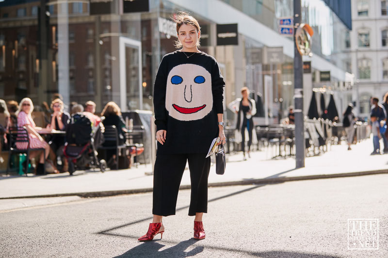 London Fashion Week Spring Summer 2019 Street Style (91 Of 37)