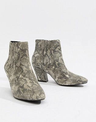 Asos Design Reminisce Chelsea Ankle Boots In Snake Print
