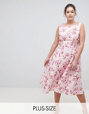 Chi Chi London Plus Fit And Flare Midi Dress With Seam Detail In Floral Print