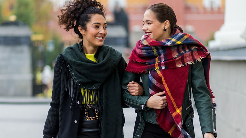 How To Wear A Blanket Scarf Like A Celebrity