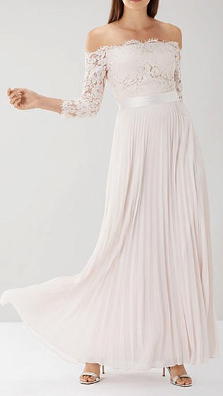 Sleeved Wedding Dress 4