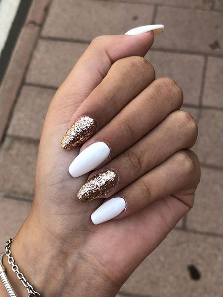 20 Trending Winter Nail Colors Design Ideas For 2019 Thetrendspotter