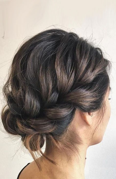 Stunning Updos For Short Hair In 21 The Trend Spotter