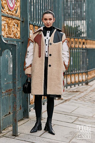 Paris Men's Fashion Week Aw 2019 Street Style Women 40