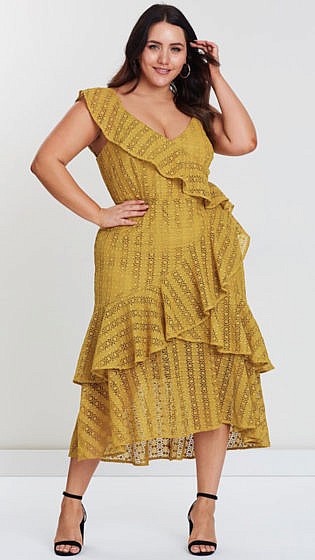 dresses for wedding guest curvy