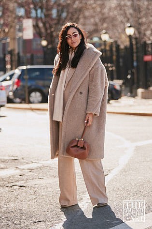 New York Fashion Week Aw Street Style Women 119