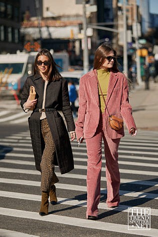 New York Fashion Week Aw Street Style Women 121