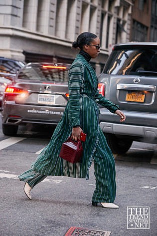 New York Fashion Week Aw Street Style Women 134