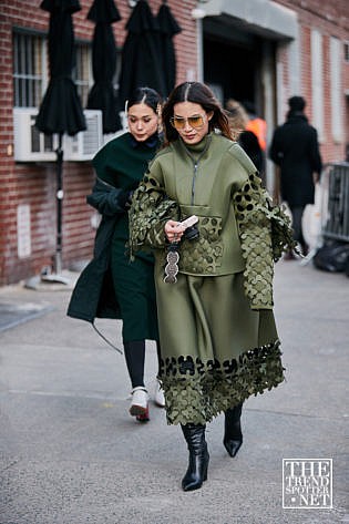 New York Fashion Week Aw Street Style Women 142