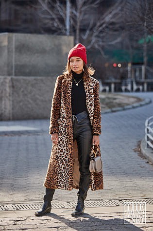 New York Fashion Week Aw Street Style Women 154