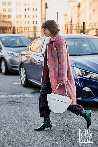 New York Fashion Week Aw Street Style Women 158