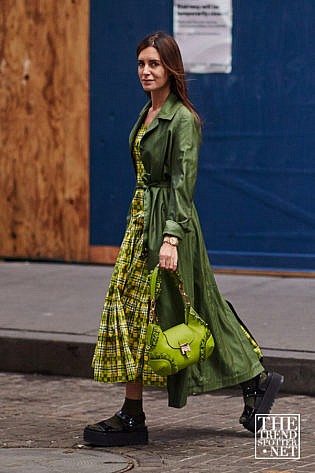 New York Fashion Week Aw Street Style Women 239