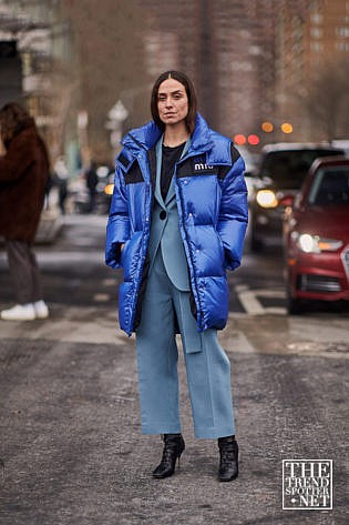 New York Fashion Week Aw Street Style Women 246