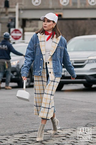 New York Fashion Week Aw Street Style Women 45