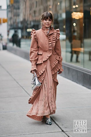 New York Fashion Week Aw Street Style Women 48
