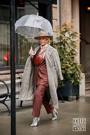 New York Fashion Week Aw Street Style Women 68