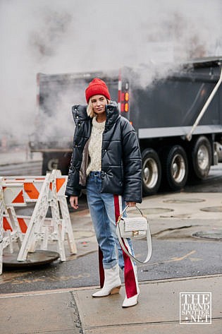 New York Fashion Week Aw Street Style Women 77