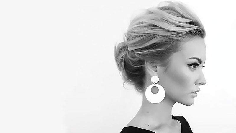 Stunning Updos For Short Hair In 22 The Trend Spotter