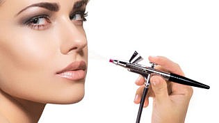 Airbrush Makeup Pros Cons And Tutorials 2