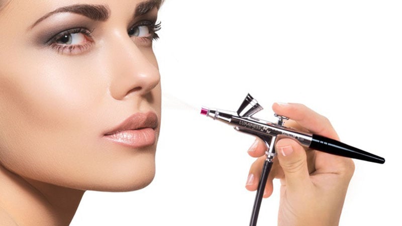 Airbrush Makeup Pros Cons And Tutorials 2