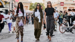 Women Street Style Milan Men's Fashion Week Ss20