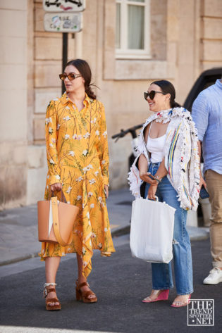 Haute Couture Fashion Week Autumn Winter 2019 Street Style 137