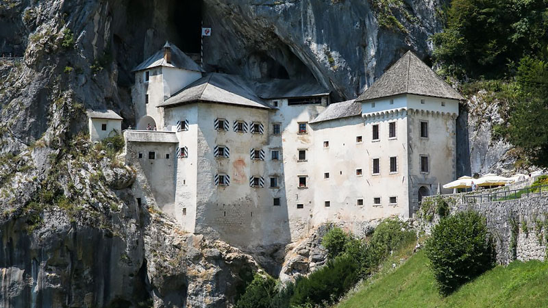 Predjama Castle
