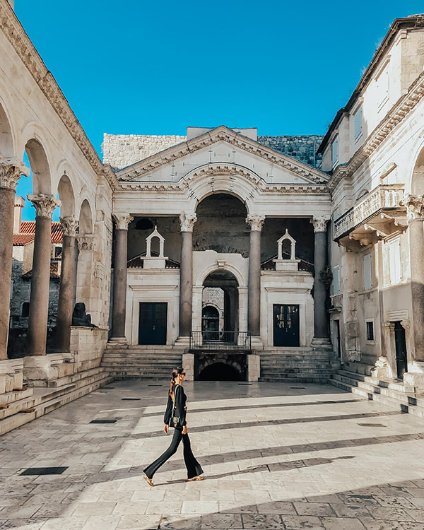 3. Peristyle Split