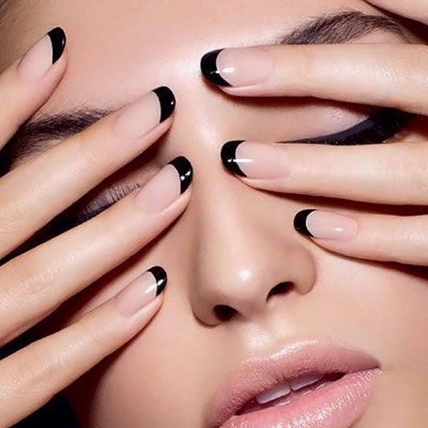 Black French Tip Nails