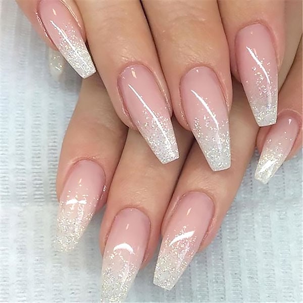 Grey ombre with silver accent nail #AcrylicNailsOval | Glitter accent nails,  Accent nails, Accent nail designs