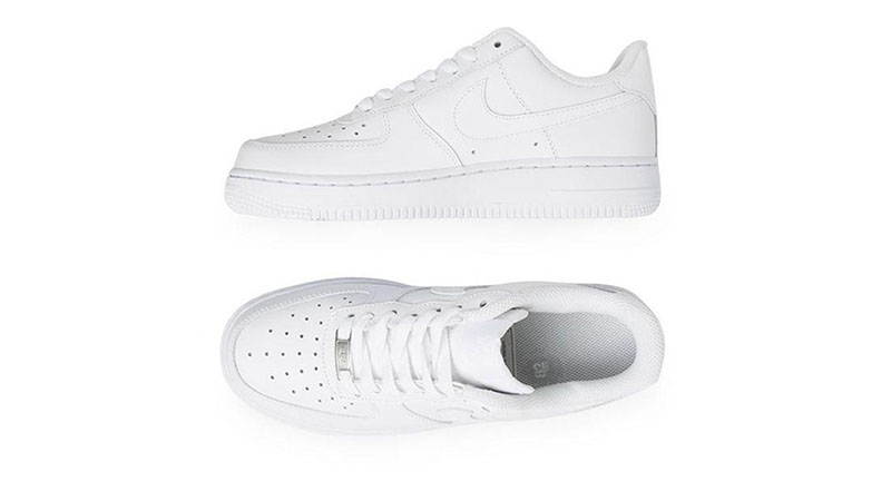 Nike Air Force 1 ’07 Sneakers In White
