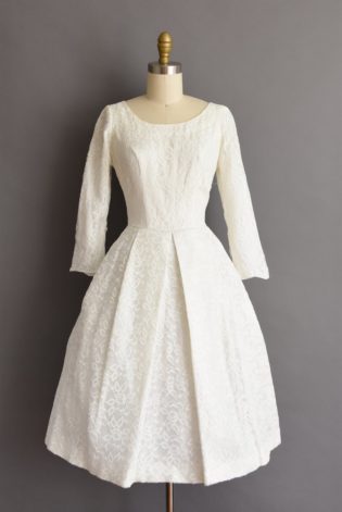 Vintage 1950s Wedding Dress 50s Dress White Lace Tea Length Long Sleeve Full Skirt Wedding Dress