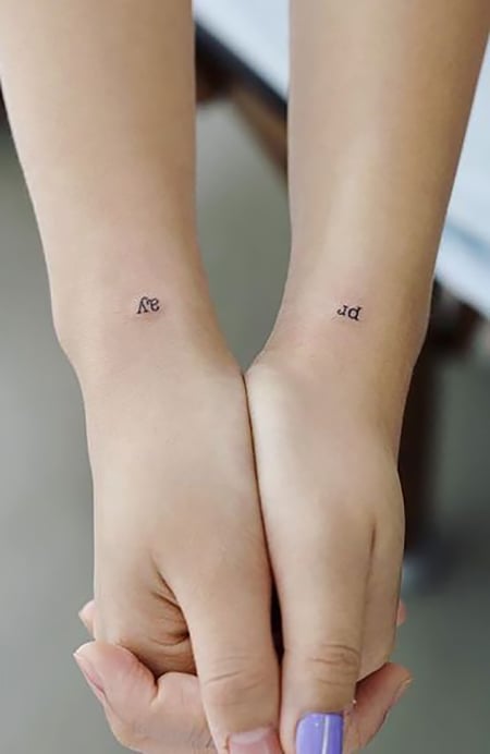 10 Fun Yet Minimal Matching Tattoo Ideas For Best Friends