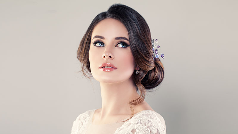 30 Chic Bridal Hairstyles For Your Special Day The Trend Spotter