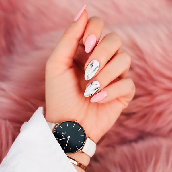 25 Breathtaking Almond Nail Designs for 2022 - The Trend Spotter