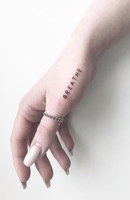 30 Cool Small Tattoos For Women The Trend Spotter
