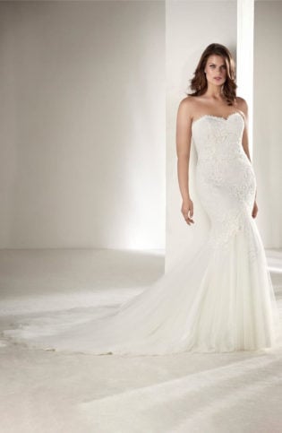 Drimea Strapless Mermaid Gown With Tulle Cape