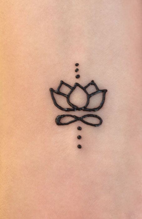 Simple Henna Tattoo Copy