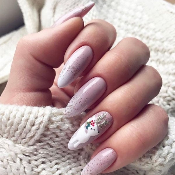 12 Stylish Christmas Nail Designs You Will Love The Trend Spotter