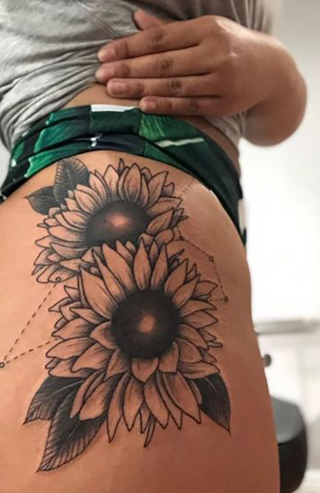 Sexy Thigh Tattoos For Women In 21 The Trend Spotter