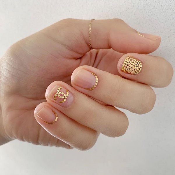 Elegant Gold Nails