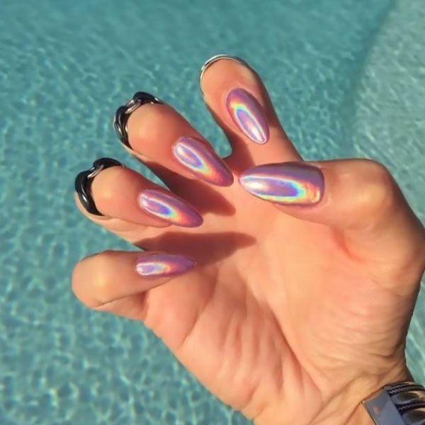 💗💗 • • • • • • • Vetro color 306&aurora chrome… | Pink chrome nails, Pink  stiletto nails, Chrome nails