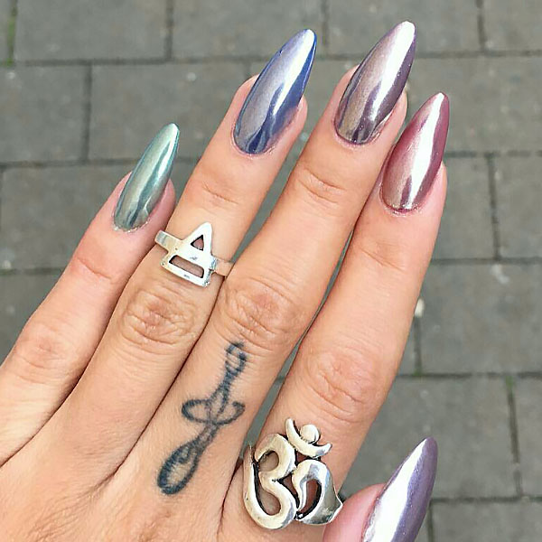 Blue Chrome Press On Nails Metallic Mirror Coffin Aurora Fake Nails Extra  Long Ladies Nail Art Designs For Fingertips : Buy Online at Best Price in  KSA - Souq is now Amazon.sa: