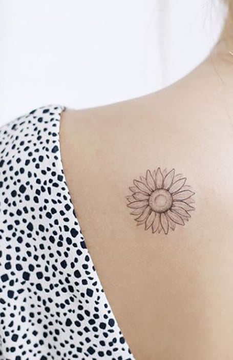 Featured image of post Simple Sunflower Tattoo Minimalist