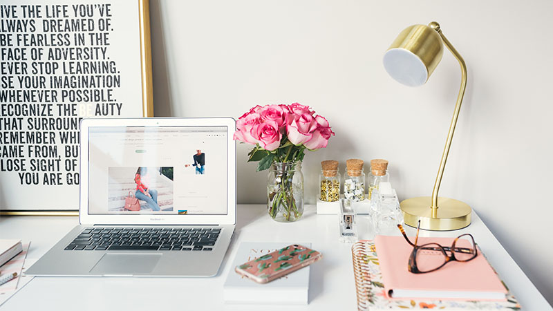 Blogger