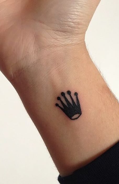 35+ Hand Tattoos for Men Ideas and Designs by dezaynoz - Issuu