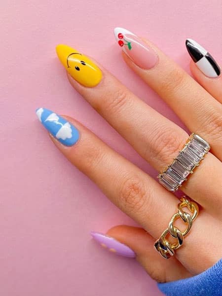 PiggieLuv: Sunflower nail art