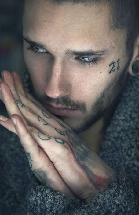 25 Stylish Small Tattoos For Men  Wittyduck