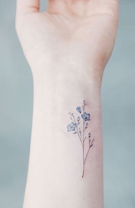 30 Beautiful Flower Tattoos for Women in 2021 - The Trend Spotter
