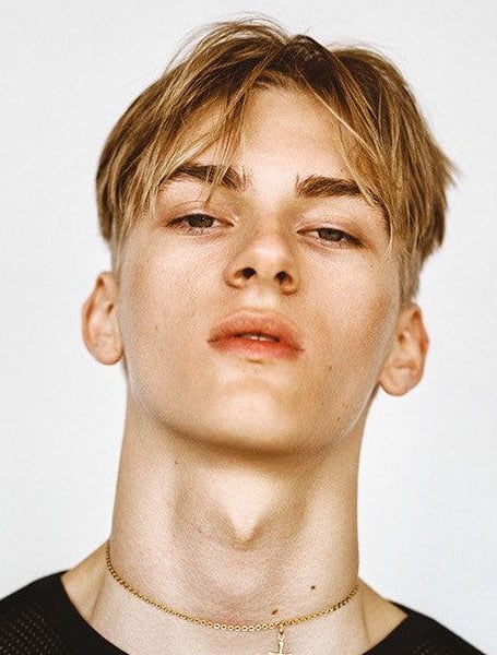 Latest curtain hairstyles for men. Curtain Hairstyle Haircut . 10 Coolest Curtain Haircuts For Men In 2021 The Trend Spotter